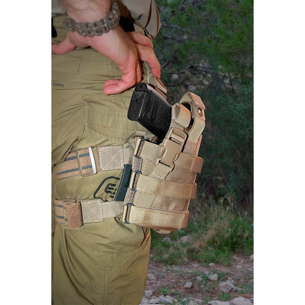 Tactical military holster — MB10.026